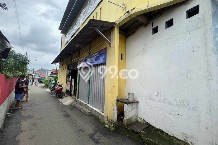 Ruko Dijual di Ciputat Tangerang Selatan dengan Luas Bangunan 100m2 Ruko Dijual di Ciputat Tangerang Selatan dengan Luas Bangunan 100m2