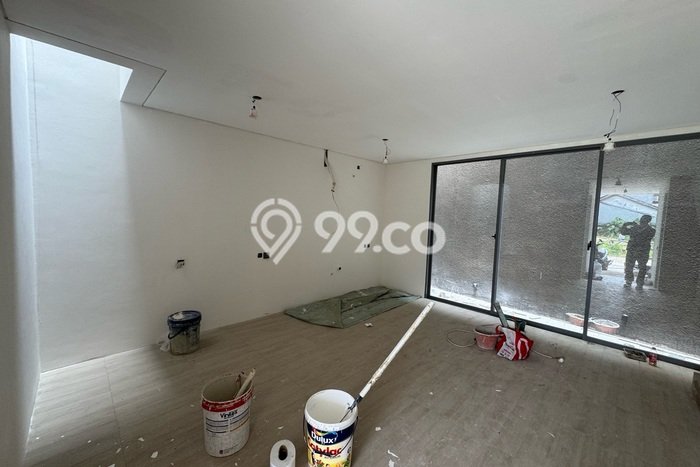 Rumah Strategis Modern Lb 155m2 di Ciputat, Tangerang Selatan Rumah Strategis Modern Lb 155m2 di Ciputat, Tangerang Selatan