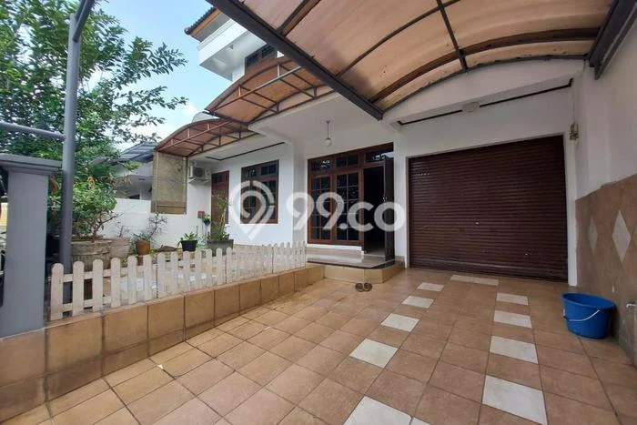 Disewakan segera rumah minimalis strategis 5 Kamar di Cinere, Depok Disewakan segera rumah minimalis strategis 5 Kamar di Cinere, Depok
