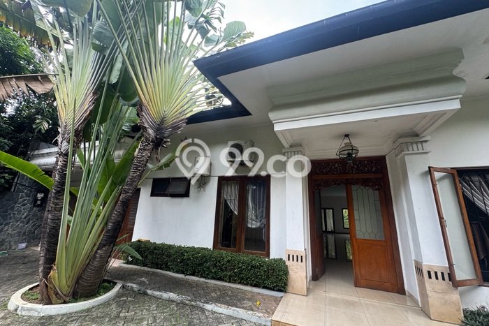 Rumah Luxury Modern Tanpa Renovasi di Kemang Jakarta Selatan Rumah Luxury Modern Tanpa Renovasi di Kemang Jakarta Selatan