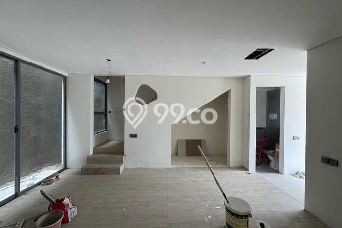 Rumah Strategis Modern Lb 155m2 di Ciputat, Tangerang Selatan Rumah Strategis Modern Lb 155m2 di Ciputat, Tangerang Selatan