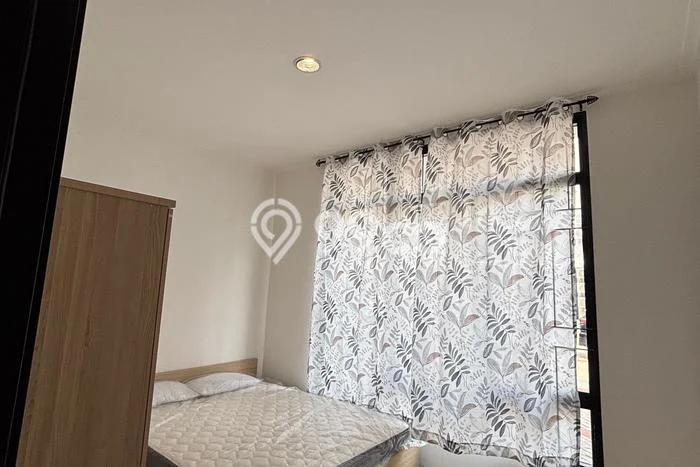 Disewakan! Rumah 2 Kamar Tidur &
1 Kamar Mandi di Semanan, Jakarta Barat Disewakan! Rumah 2 Kamar Tidur &
1 Kamar Mandi di Semanan, Jakarta Barat