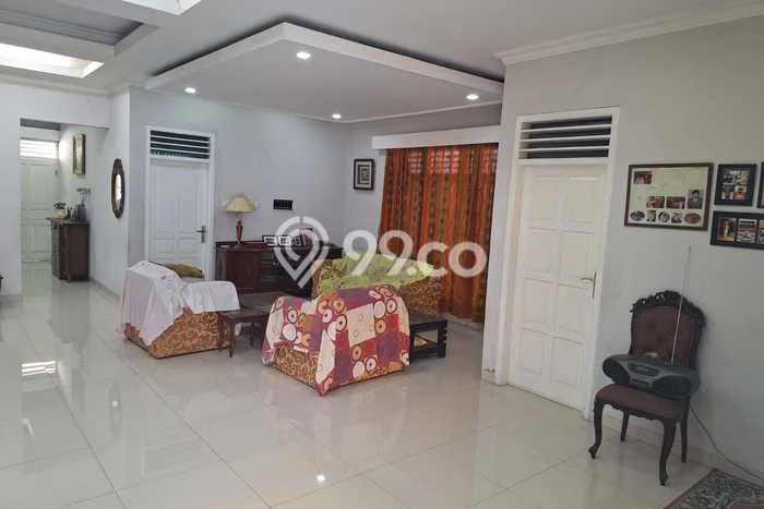 For Sale! Luxury House LT 354m2 Desain Modern di Meruya For Sale! Luxury House LT 354m2 Desain Modern di Meruya