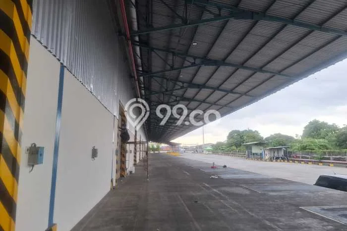 Gudang disewakan di Cakung Jakarta Timur dengan luas bangunan 5472m2 Gudang disewakan di Cakung Jakarta Timur dengan luas bangunan 5472m2