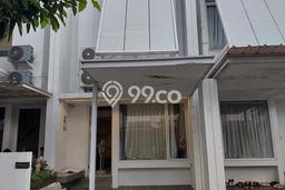 Rumah Luas Asri 2 KT Siap Pakai di BSD Tangerang Rumah Luas Asri 2 KT Siap Pakai di BSD Tangerang