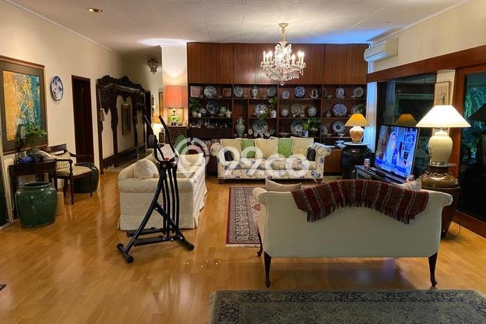 For Sale! Premium House LT 990m2 Desain Elegan di Mampang For Sale! Premium House LT 990m2 Desain Elegan di Mampang