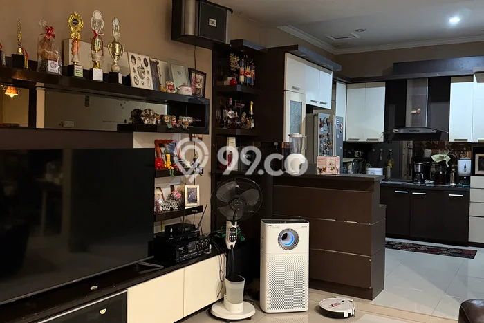 Rumah sewa siap pakai 4 Kamar Tidur di Gading Serpong Serenade Lake, Tangerang Rumah sewa siap pakai 4 Kamar Tidur di Gading Serpong Serenade Lake, Tangerang