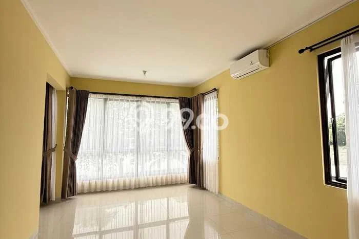 Jarang Ada! Rumah Kontrakan 3 Kamar Bagus Siap Huni Gading Serpong Serenade Lake Jarang Ada! Rumah Kontrakan 3 Kamar Bagus Siap Huni Gading Serpong Serenade Lake