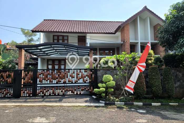 Dijual Rumah Luas Megah Dengan View Cantik di Sentul, Bogor Dijual Rumah Luas Megah Dengan View Cantik di Sentul, Bogor