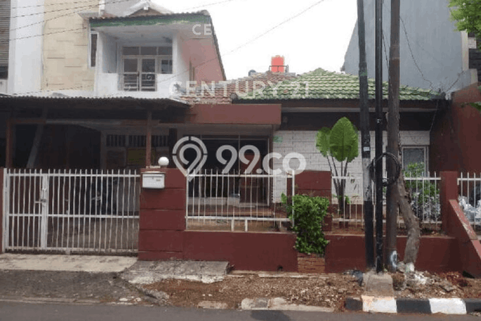 HARGA SPESIAL! Rumah kawasan , Dekat Pusat Kota, 5 KT, Luas 231m2m² Bangunan 180m2m² HARGA SPESIAL! Rumah kawasan , Dekat Pusat Kota, 5 KT, Luas 231m2m² Bangunan 180m2m²