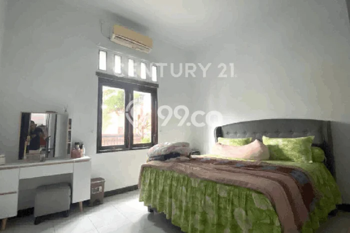 Disewakan! Rumah 5 Kamar Tidur &
3 Kamar Mandi di Pondok Kelapa, Jakarta Timur Disewakan! Rumah 5 Kamar Tidur &
3 Kamar Mandi di Pondok Kelapa, Jakarta Timur