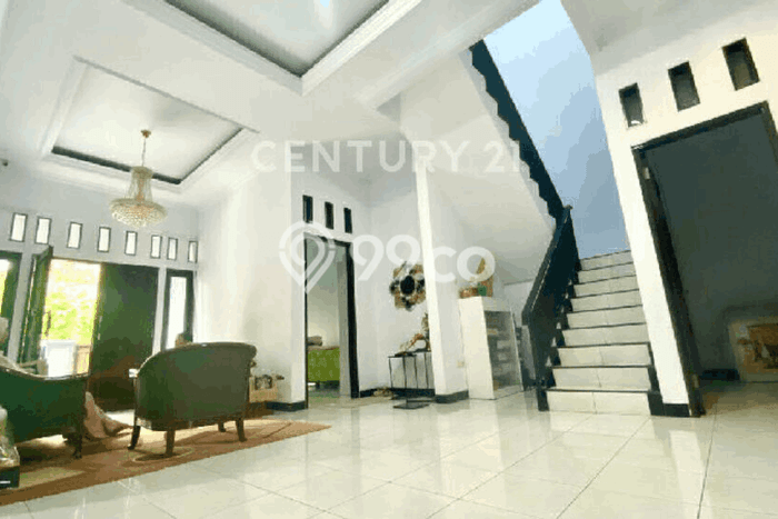 Disewakan! Rumah 5 Kamar Tidur &
3 Kamar Mandi di Pondok Kelapa, Jakarta Timur Disewakan! Rumah 5 Kamar Tidur &
3 Kamar Mandi di Pondok Kelapa, Jakarta Timur