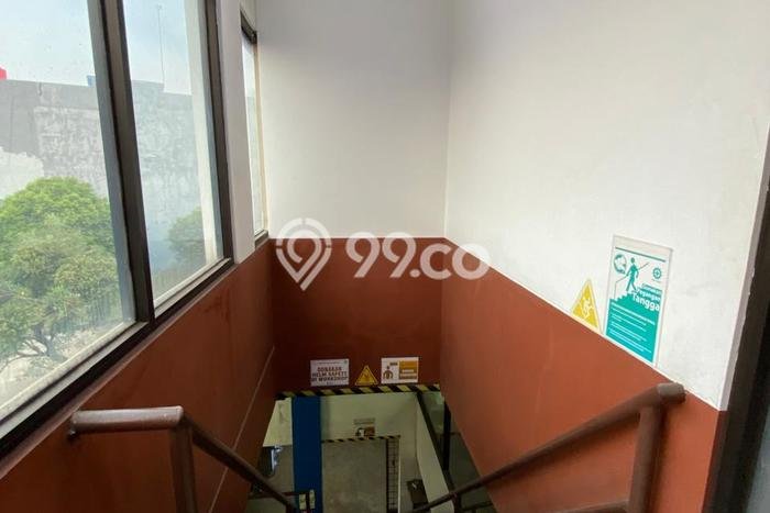 INVESTASI MENGUNTUNGKAN! Gudang di BSD, Luas 490m², Nilai Profit Tinggi INVESTASI MENGUNTUNGKAN! Gudang di BSD, Luas 490m², Nilai Profit Tinggi