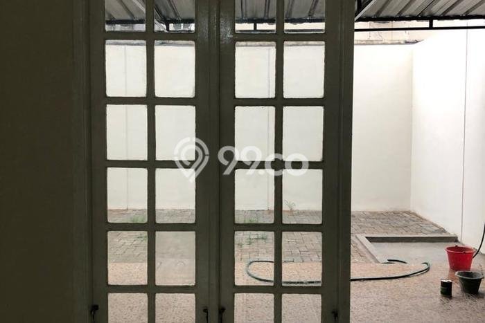 Rumah Cantik Siap Pakai Di BSD Luas 96m2 Aman Rumah Cantik Siap Pakai Di BSD Luas 96m2 Aman