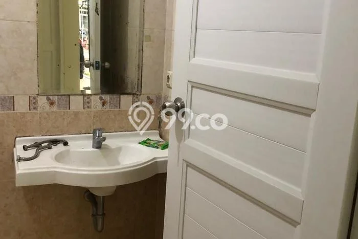 Rumah Cantik Siap Pakai Di BSD Luas 96m2 Aman Rumah Cantik Siap Pakai Di BSD Luas 96m2 Aman