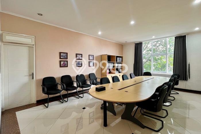 Ruko Bagus Dijual LB 246m2 Lokasi Strategis Jakarta Timur Area Cocok untuk Bisnis Ruko Bagus Dijual LB 246m2 Lokasi Strategis Jakarta Timur Area Cocok untuk Bisnis