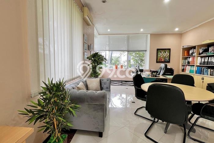 Ruko Bagus Dijual LB 246m2 Lokasi Strategis Jakarta Timur Area Cocok untuk Bisnis Ruko Bagus Dijual LB 246m2 Lokasi Strategis Jakarta Timur Area Cocok untuk Bisnis