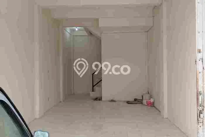 FOR RENT! Ruko di Kedung Doro Cocok untuk Bisnis 145m2 FOR RENT! Ruko di Kedung Doro Cocok untuk Bisnis 145m2