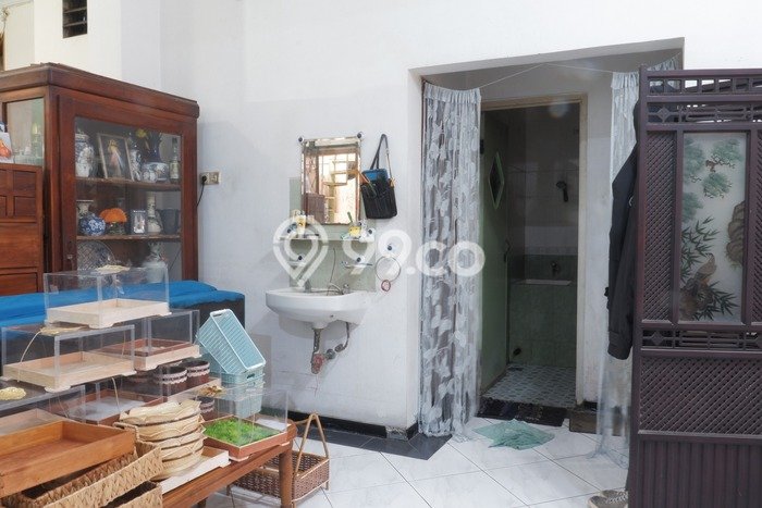 Rumah Bagus di Waru, Sidoarjo, Luas 180m2m² LB 250m2m² DIJUAL CEPAT! Rumah Bagus di Waru, Sidoarjo, Luas 180m2m² LB 250m2m² DIJUAL CEPAT!