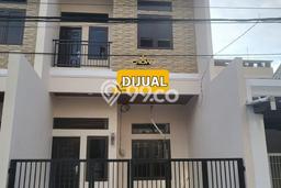 Rumah Strategis Modern Lb 150m2 di Kelapa Gading, Jakarta Utara Rumah Strategis Modern Lb 150m2 di Kelapa Gading, Jakarta Utara