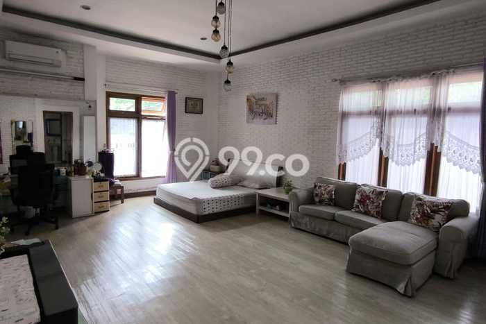 Rumah Elit LB 600m2 Siap Huni Desain Elegan di Mampang, Jakarta Selatan Rumah Elit LB 600m2 Siap Huni Desain Elegan di Mampang, Jakarta Selatan