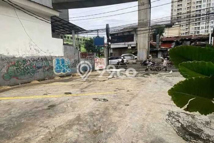 Disewakan Ruko komersial di Kebayoran Lama luas bangunan 400m2 Disewakan Ruko komersial di Kebayoran Lama luas bangunan 400m2