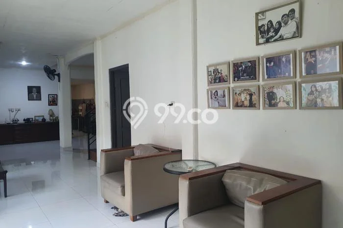 For Sale! Luxury House LT 340m2 Desain Elegan di Cawang For Sale! Luxury House LT 340m2 Desain Elegan di Cawang