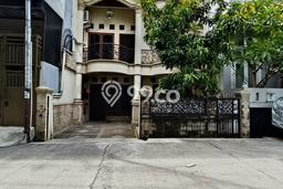 Rumah lokasi Kelapa Gading, Jakarta Utara, LT 119m2m² LB 185m2m² Rumah lokasi Kelapa Gading, Jakarta Utara, LT 119m2m² LB 185m2m²