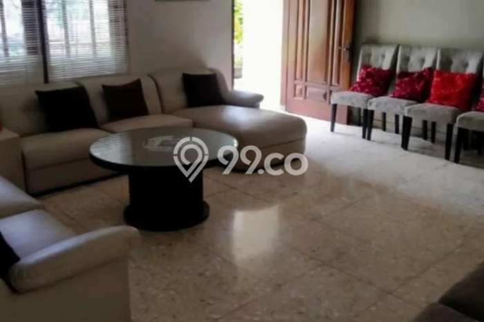 Rumah Elit Modern Siap Huni di Pakis Surabaya Rumah Elit Modern Siap Huni di Pakis Surabaya