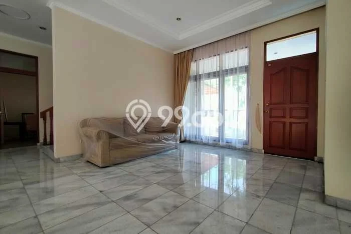 Disewakan! Rumah 5 Kamar Tidur &
5 Kamar Mandi di TB Simatupang, Jakarta Selatan Disewakan! Rumah 5 Kamar Tidur &
5 Kamar Mandi di TB Simatupang, Jakarta Selatan