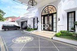 Dijual Rumah Premium dengan Fasilitas Sekitar Lengkap di Menteng, Jakarta Pusat Dijual Rumah Premium dengan Fasilitas Sekitar Lengkap di Menteng, Jakarta Pusat