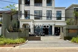 Dijual Rumah Premium dengan Fasilitas Sekitar Lengkap di Kebayoran Baru, Jakarta Selatan Dijual Rumah Premium dengan Fasilitas Sekitar Lengkap di Kebayoran Baru, Jakarta Selatan