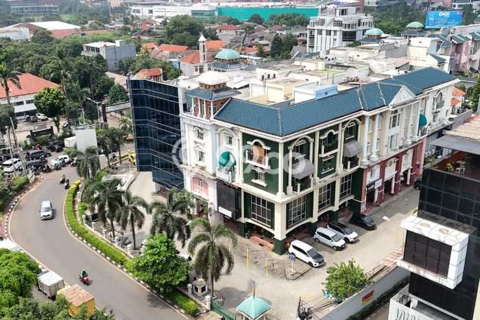 Unit Ruko Dijual di Jakarta Selatan LT 83m2 & LB 365m2 Unit Ruko Dijual di Jakarta Selatan LT 83m2 & LB 365m2