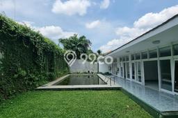 Rumah sewa siap pakai 4 KT di Kemang, Jakarta Selatan Rumah sewa siap pakai 4 KT di Kemang, Jakarta Selatan