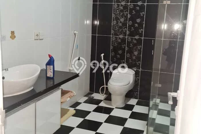 Jarang Ada! Rumah Sewa 6 Kamar Bagus Siap Huni Sunter Jarang Ada! Rumah Sewa 6 Kamar Bagus Siap Huni Sunter
