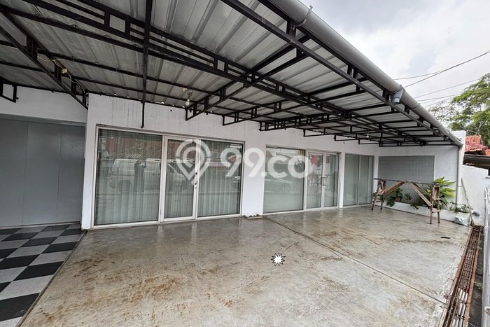 Komersial Disewakan Kawasan Cirebon Kota, Luas 283m2m², Area Bisnis, Akses Strategis Komersial Disewakan Kawasan Cirebon Kota, Luas 283m2m², Area Bisnis, Akses Strategis