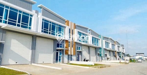 KEUNTUNGAN BERLIPAT! Gudang di Cikupa, Luas 240m², Pusat Bisnis KEUNTUNGAN BERLIPAT! Gudang di Cikupa, Luas 240m², Pusat Bisnis