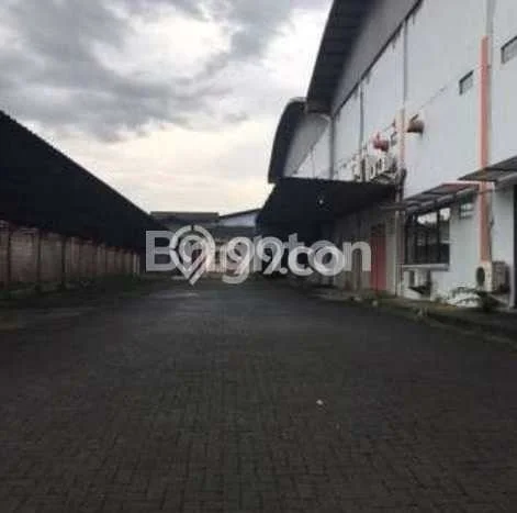 Gudang Area Prospektif di BSD, Luas 5000m², Jalur Utama Gudang Area Prospektif di BSD, Luas 5000m², Jalur Utama