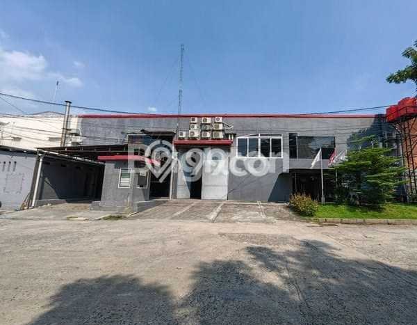 KAWASAN BISNIS! Gudang di Bandara, Luas 700m², Akses Raya KAWASAN BISNIS! Gudang di Bandara, Luas 700m², Akses Raya
