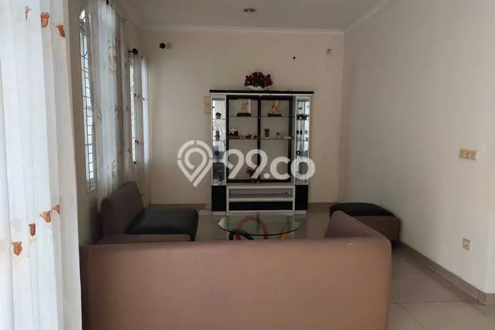 Rumah sewa siap pakai 3 KT di Green Lake City, Jakarta Barat Rumah sewa siap pakai 3 KT di Green Lake City, Jakarta Barat