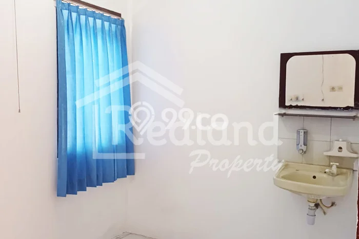 HUNIAN PILIHAN! Rumah kawasan Semarang Utara, 2 KM, Lingkungan Asri, LT 100m2m² LB 100m2m² HUNIAN PILIHAN! Rumah kawasan Semarang Utara, 2 KM, Lingkungan Asri, LT 100m2m² LB 100m2m²