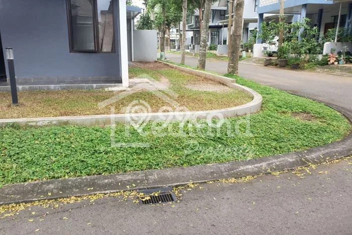 Rumah Nyaman di , 2 KM, Area Tenang, Luas 163m2m² Bangunan 97m2m² Rumah Nyaman di , 2 KM, Area Tenang, Luas 163m2m² Bangunan 97m2m²