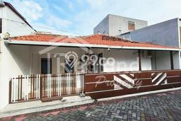 HUNIAN PILIHAN! Rumah kawasan Semarang Utara, 2 KM, Lingkungan Asri, LT 100m2m² LB 100m2m² HUNIAN PILIHAN! Rumah kawasan Semarang Utara, 2 KM, Lingkungan Asri, LT 100m2m² LB 100m2m²