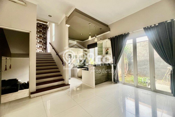 Rumah Luxury Modern Tanpa Renovasi di BSB City Semarang Rumah Luxury Modern Tanpa Renovasi di BSB City Semarang