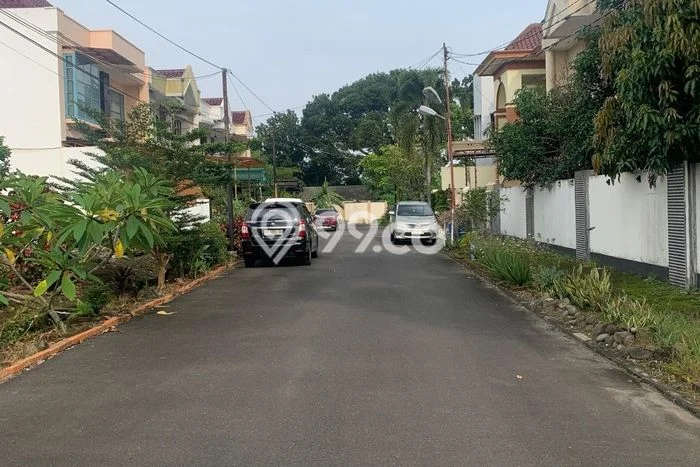 Tanah Dijual Lokasi Medan Polonia, Medan dengan Luas Tanah 575m2 dan Status - Tanah Dijual Lokasi Medan Polonia, Medan dengan Luas Tanah 575m2 dan Status -