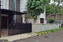 Rumah Mewah LB 200m2 Siap Pakai Desain Elegan di BSD, Tangerang Rumah Mewah LB 200m2 Siap Pakai Desain Elegan di BSD, Tangerang