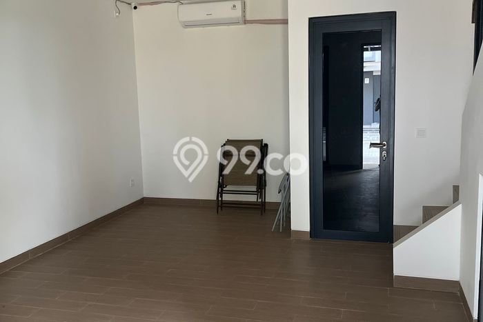 Ruko Disewakan di BSD, Luas 95m², Lokasi Premium, Siap Usaha Ruko Disewakan di BSD, Luas 95m², Lokasi Premium, Siap Usaha