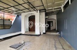 Disewakan segera hunian minimalis strategis 3 Kamar di Lakarsantri, Surabaya Disewakan segera hunian minimalis strategis 3 Kamar di Lakarsantri, Surabaya