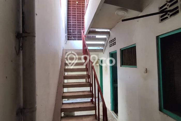 Rumah Strategis Minimalis Lb 0m2 di Simokerto, Surabaya Rumah Strategis Minimalis Lb 0m2 di Simokerto, Surabaya