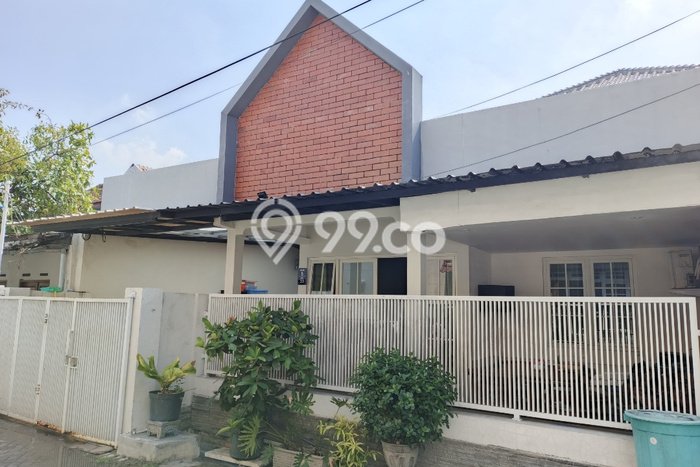 Jual Rumah Strategis Bagus Punya 2 KT di Waru Sidoarjo SHM Jual Rumah Strategis Bagus Punya 2 KT di Waru Sidoarjo SHM